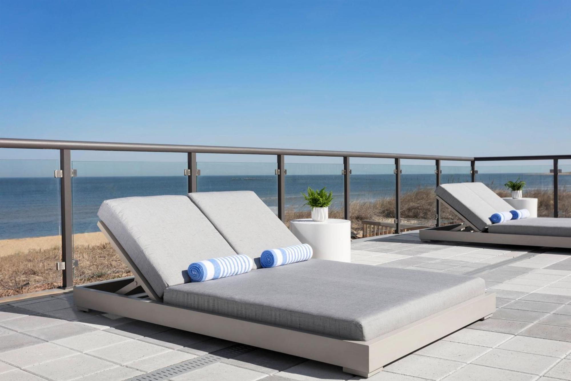 Delta Hotels By Marriott Virginia Beach Waterfront Экстерьер фото