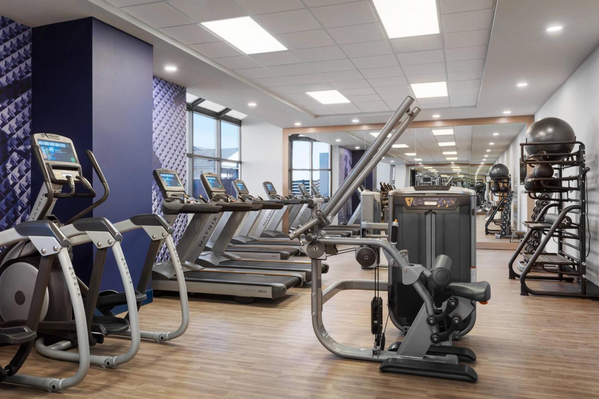 Delta Hotels By Marriott Virginia Beach Waterfront Экстерьер фото